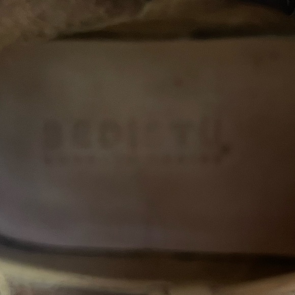 Bed Stu Cobbler Series 9” Brown Distressed Leather Zip Boot with back tie detail - Picture 12 of 16